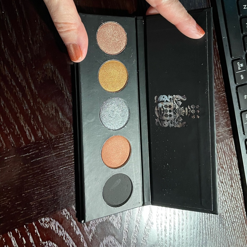 Bernovich Eyeshadow Palette from Belarus!!